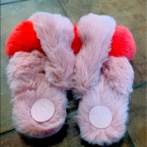 Cuteeeee Anthropologie Slippers